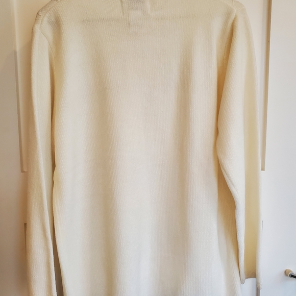 Beautiful Sweater - Picture 7 of 7